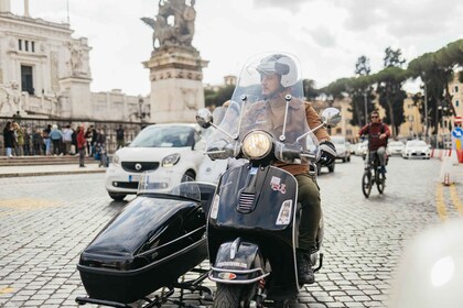 Rome: Hoogtepunten Vespa Zijspan Tour met Koffie en Gelato