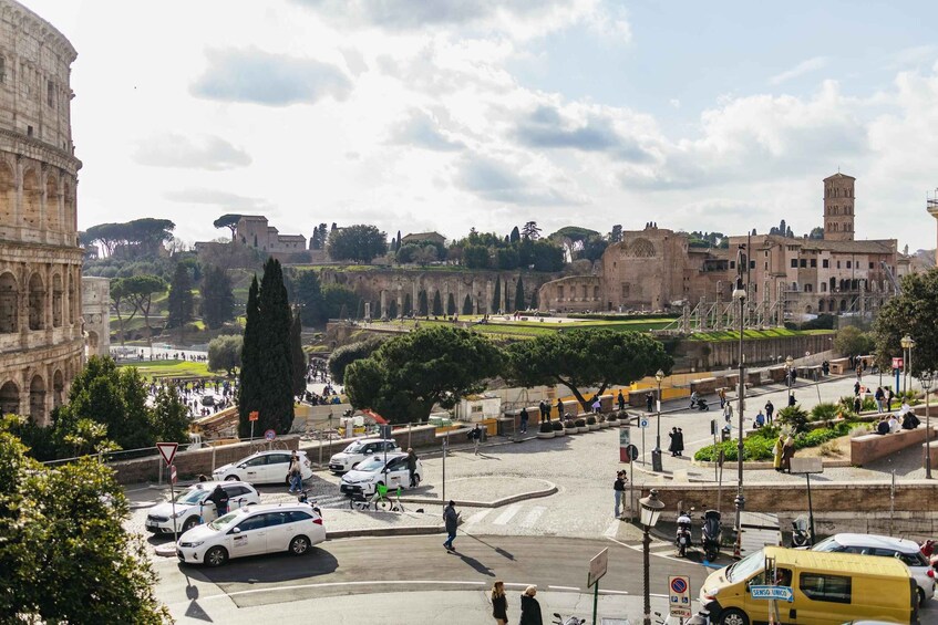 Picture 6 for Activity Rome: Highlights Vespa Sidecar Tour with Coffee and Gelato