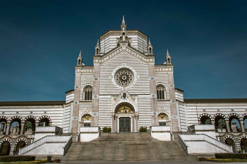 Milan: Monumental Cemetery Group Walking Tour