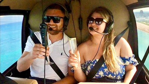 Miami : Excursion romantique privée en hélicoptère avec champagne