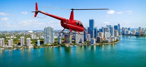 Miami : Excursion romantique privée en hélicoptère avec champagne