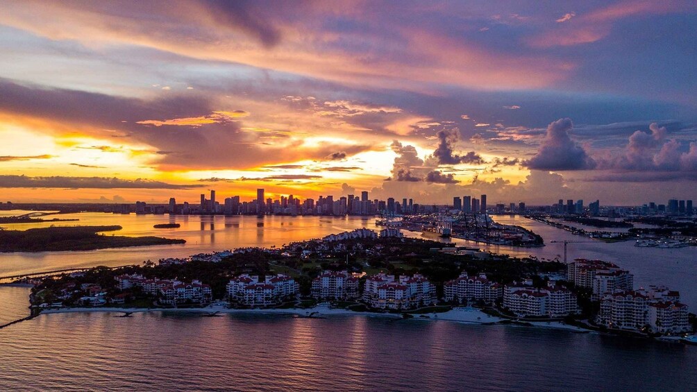 Picture 9 for Activity Miami: Private Luxury Helicopter Flight with Champagne