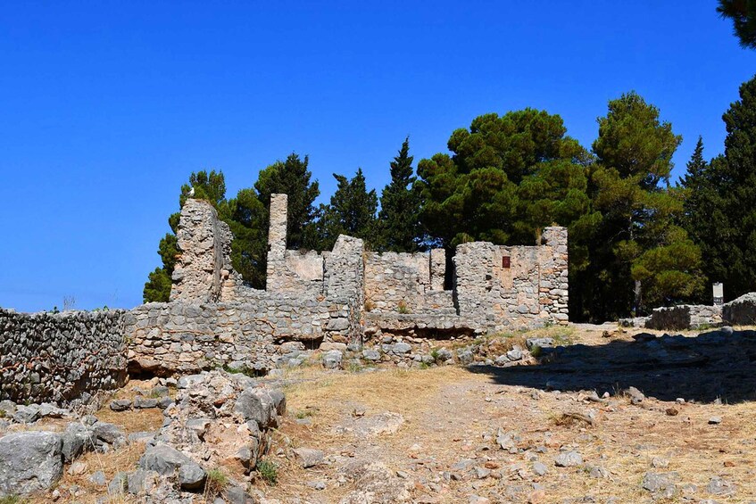 Picture 2 for Activity Cefalú: La Rocca Archaeological Park Guided Hiking Tour