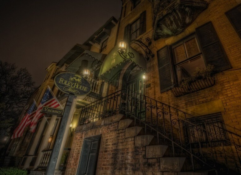 Savannah: Grave Tales Walking Tour