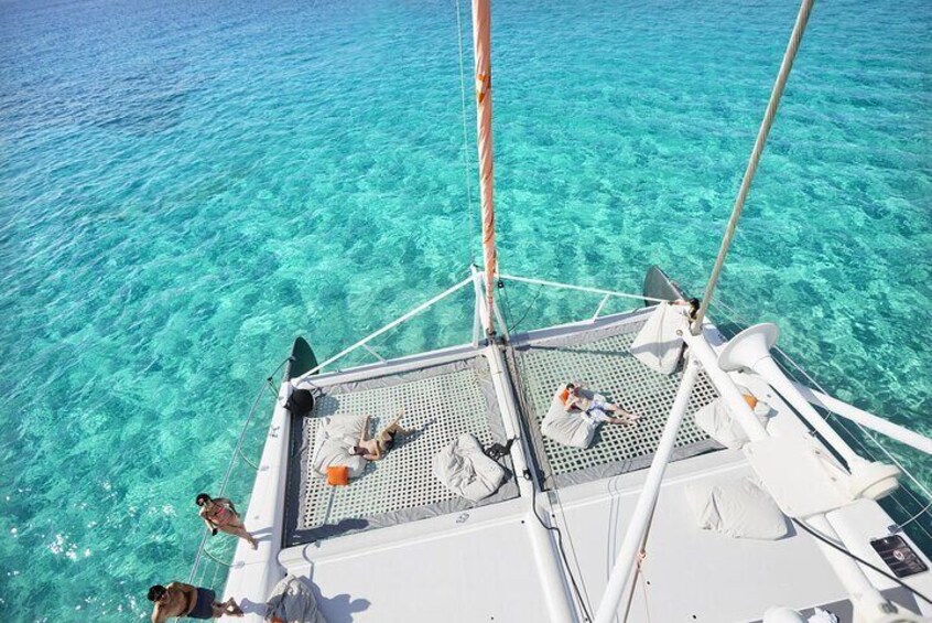 Catamaran Full-Day Guided Tour to Ile aux Cerfs from Pointe Jerome