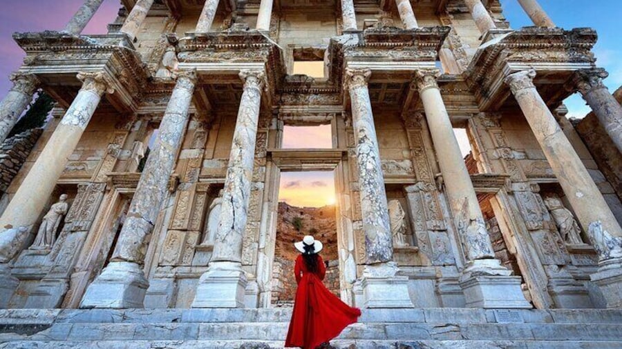 Marmaris Ephesus Tour With House Of Virgin Mary or Archeological Museum