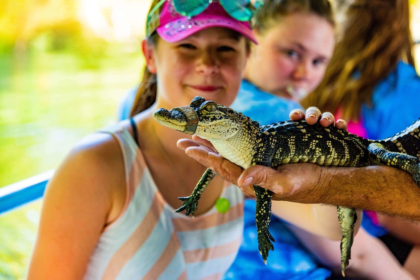 Manchac Swamp & Bayou Tour by Boat