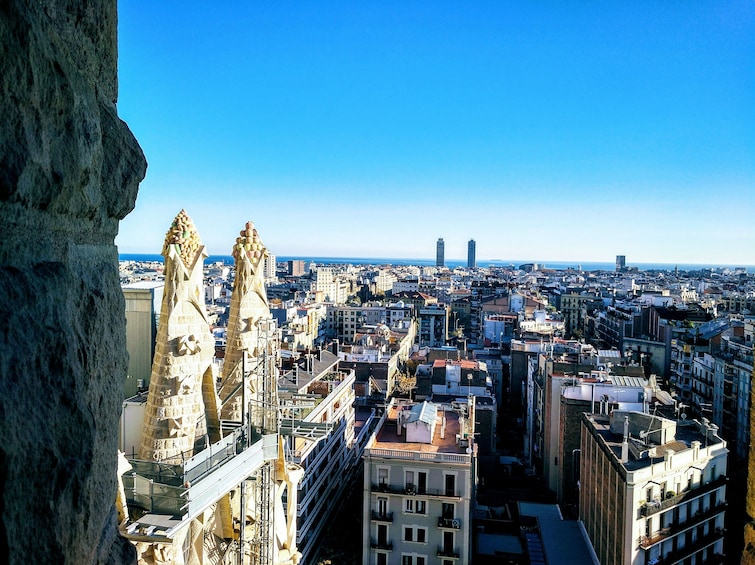 Guided Sagrada Família Tour with Passion Tower Access