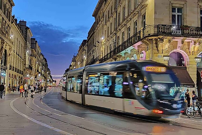 Picture 6 for Activity Exclusive Bordeaux: Night Tour ending with Food&Wine Tasting