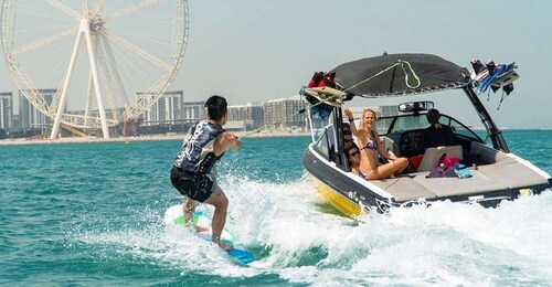 Dubai: Dubai Marina Wakesurfing atau Pengalaman Wakeboarding