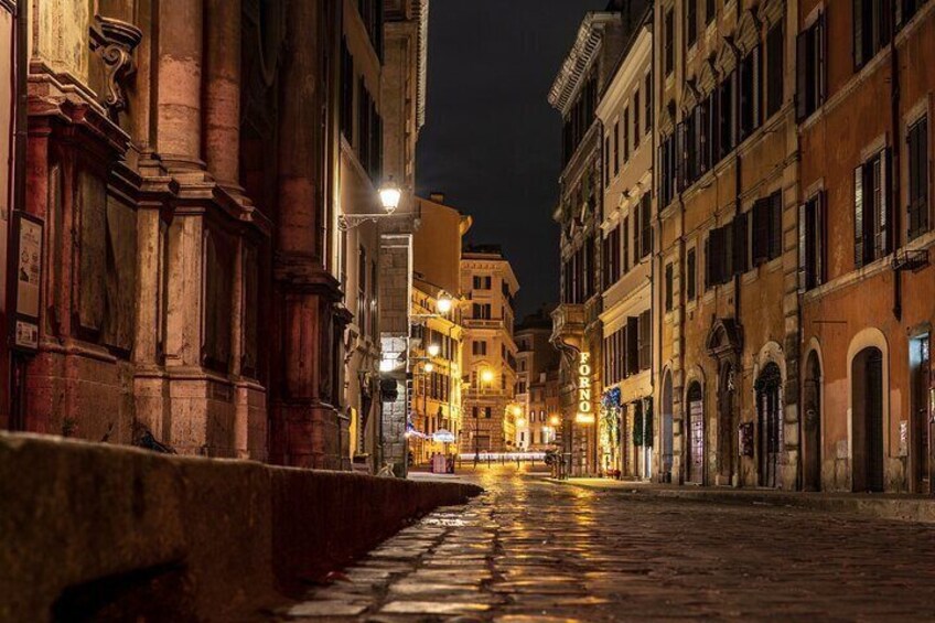 Dark Side of Rome - Small Group Walking Tour