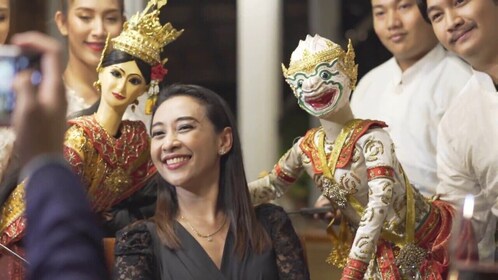 BBQ Buffet Dinner with Seafood at Riverside Terrace & Thai Performance Show