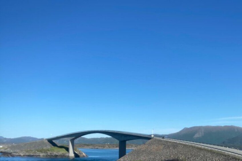 Private Tour to Atlantic Road from Ålesund