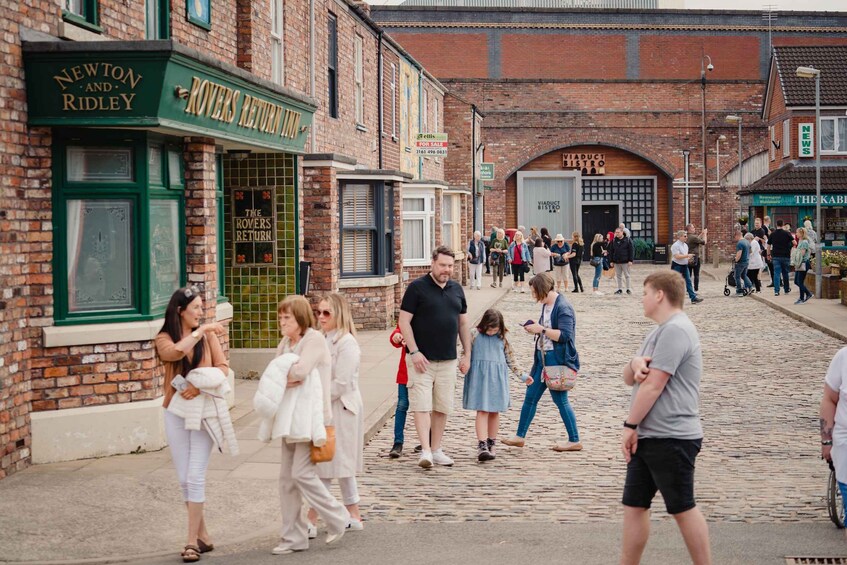 Picture 2 for Activity Manchester: The Coronation Street Experience