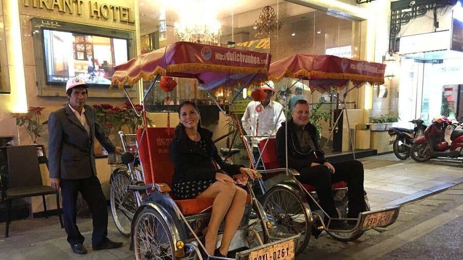 Hanoi: Old Quarter Trishaw Cyclo Tour