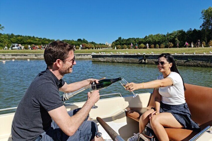 NEW Versailles Golf Cart Tour + Romantic Small Boat Escape with Champagne