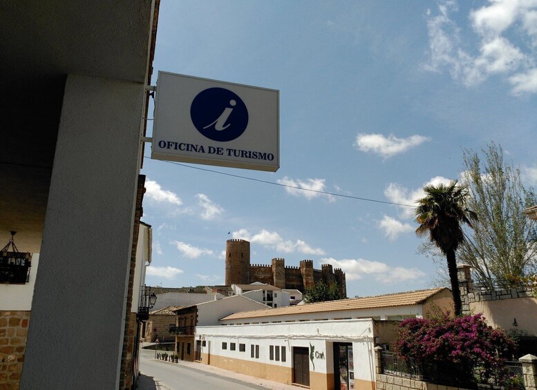 Ruta guiada por el Castillo de Baños de la Encina