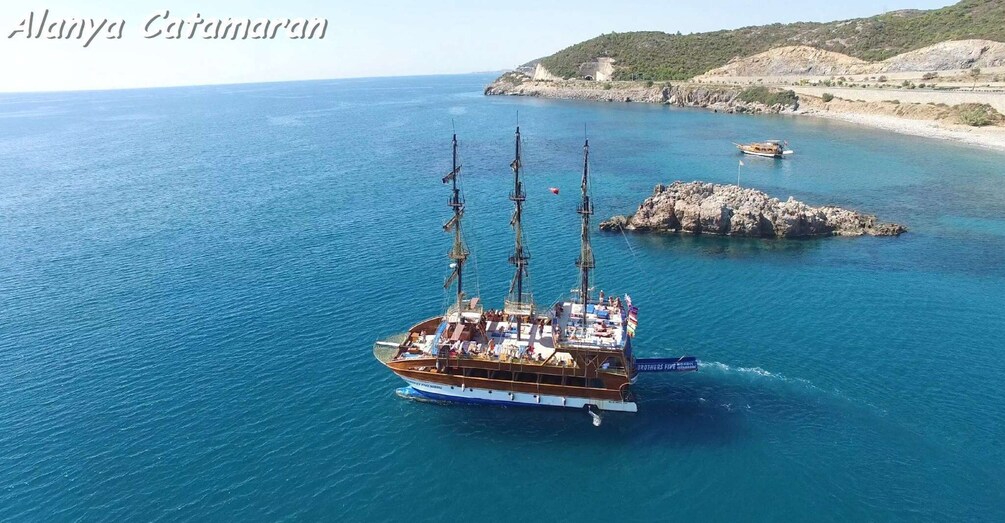 Picture 4 for Activity Alanya: Family-Friendly Catamaran Cruise with Castle Views