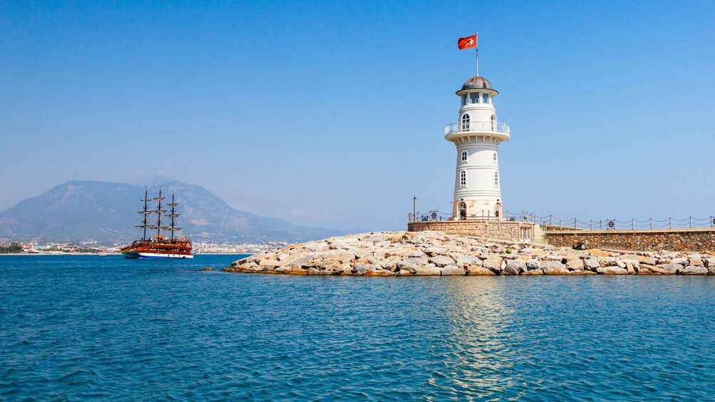 Picture 2 for Activity Alanya: Family-Friendly Catamaran Cruise with Castle Views