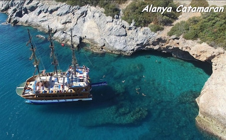 Alanya: Family-Friendly Catamaran Cruise with Castle Views