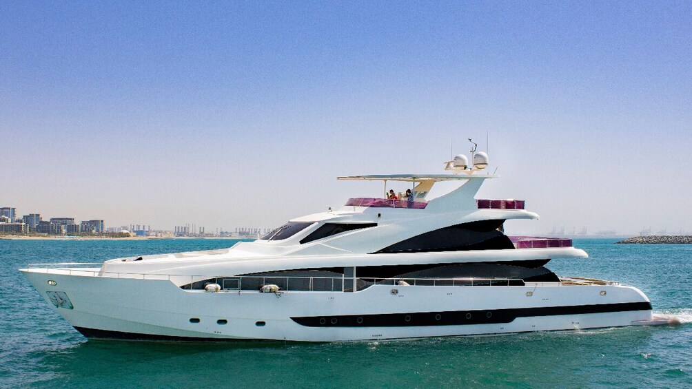 Dubai Harbour Super Yacht Tour 