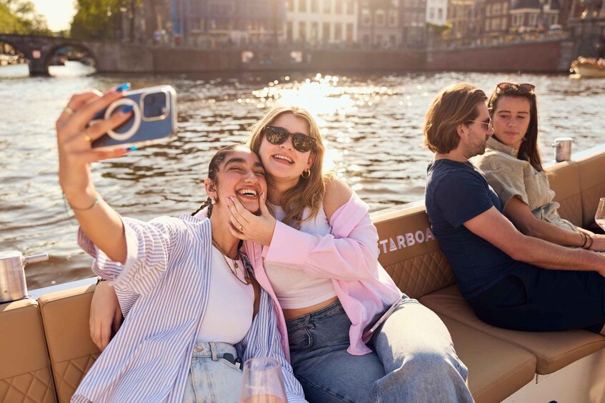 Picture 22 for Activity Amsterdam: Canal Booze Cruise with Unlimited Drinks Option