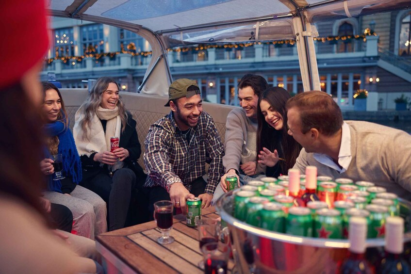 Amsterdam: Winter Booze Cruise with Unlimited Drinks Option