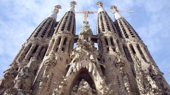 Gaudí Tour with Fast Track Sagrada Família & Casa Batlló
