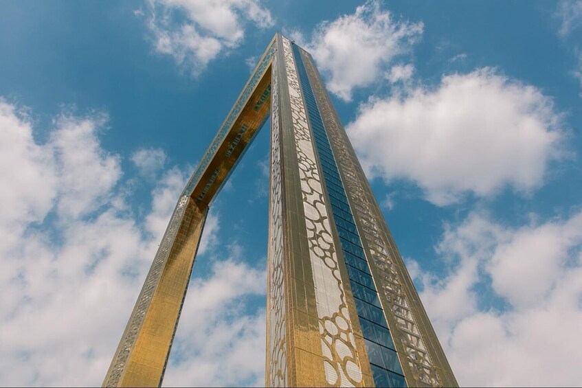 Visit of Dubai Frame with Global village VIP entrance (Private Tour)