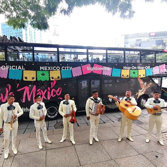 Picture 3 for Activity Mexico City: Mariachi Night Tour in a Panoramic Bus