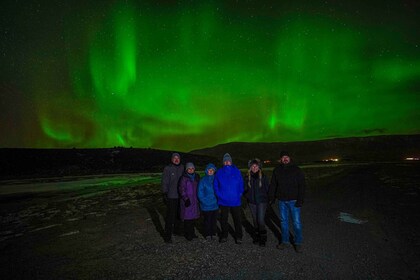 Reykjavik: Northern Lights Tour yksityisen valokuvaajan kanssa