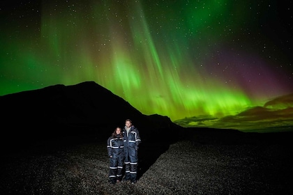 Reykjavik: Northern Lights Tour with Private Photographer