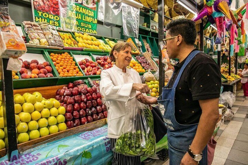 Private Market Tour and Traditional Mexican Cooking in a Beautiful Home