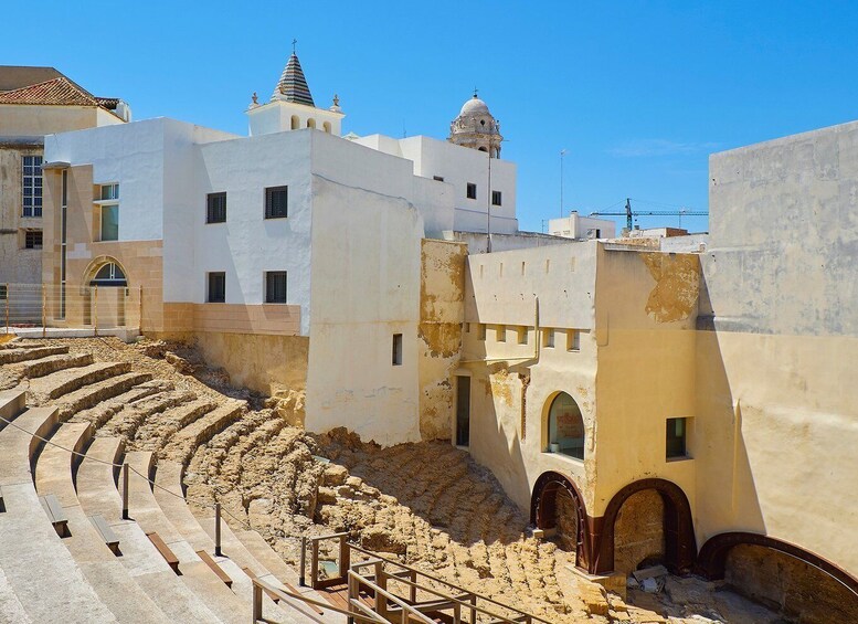 Picture 4 for Activity Cadiz: Pirate Route Guided Tour