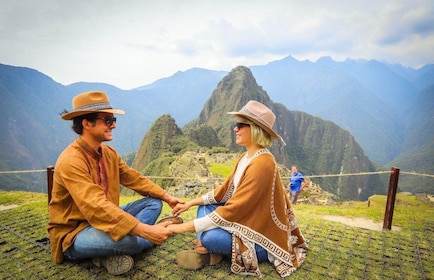 Da Cusco: Escursione privata di un giorno a Machu Picchu con tutti i biglie...