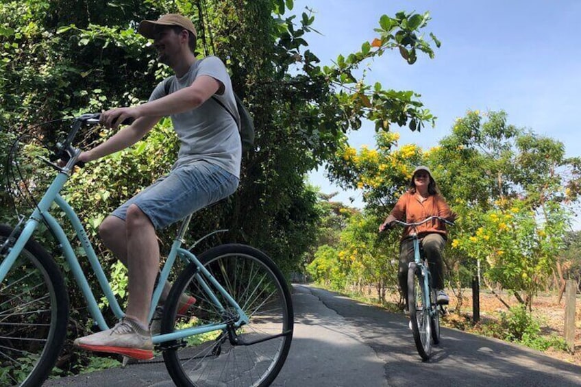 Bangkok Experiences Bike Tours-Backstreets and Hidden Gems