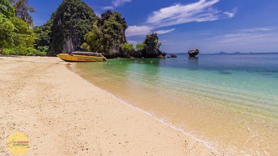 Hong Islands One Day Tour by Speed Boat