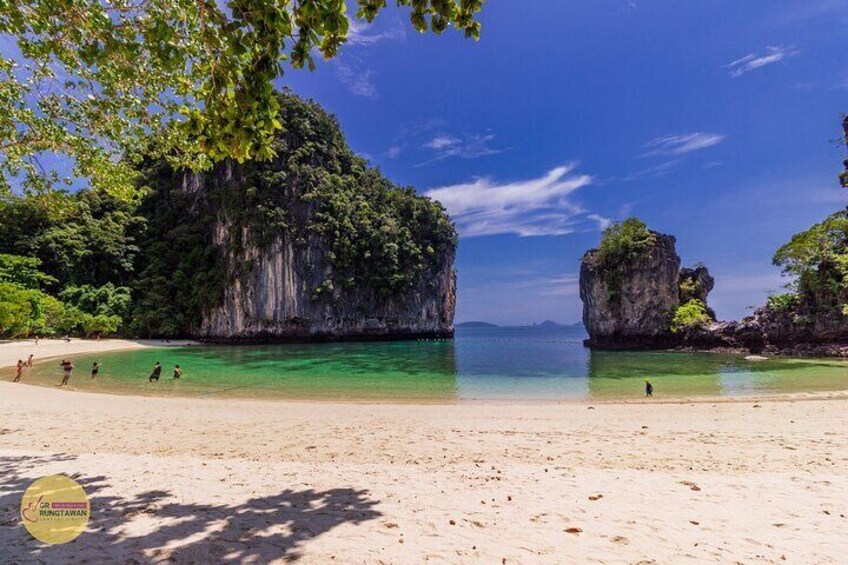 Hong Islands One Day Tour by Speed Boat (from Ao Nang, Krabi)