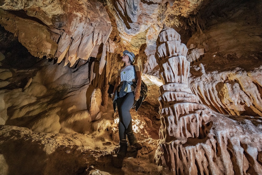 Visit to São Mateus Cave