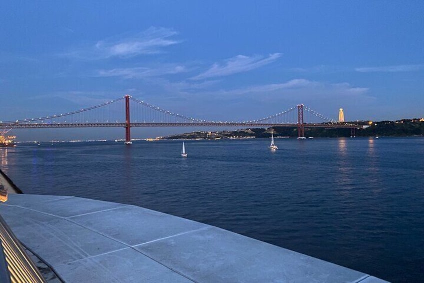 25th of April bridge after sunset