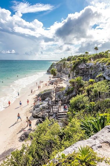 Guided Tour of Tulum and Visit to a Modern Maya Community