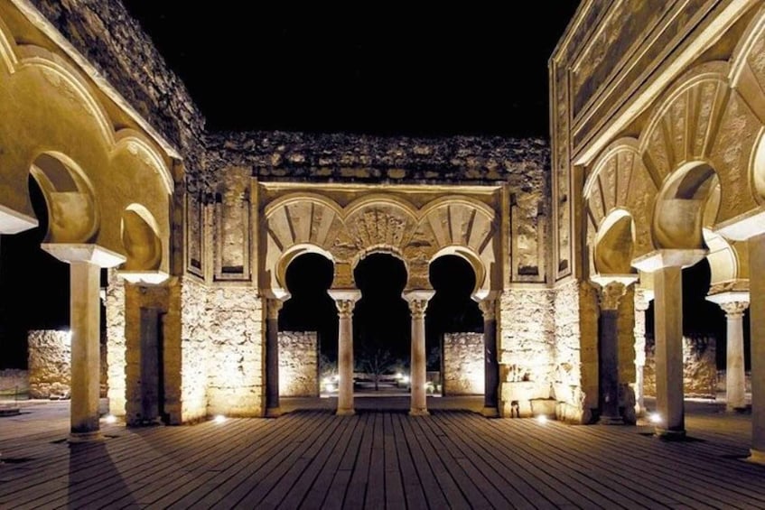 Cordoba: Medina Azahara Night Tour with Ticket