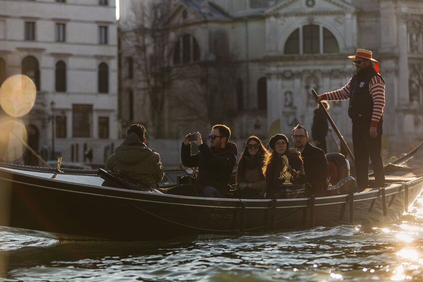 Combo tour: Gondola Ride & Golden Basilica guided Tour