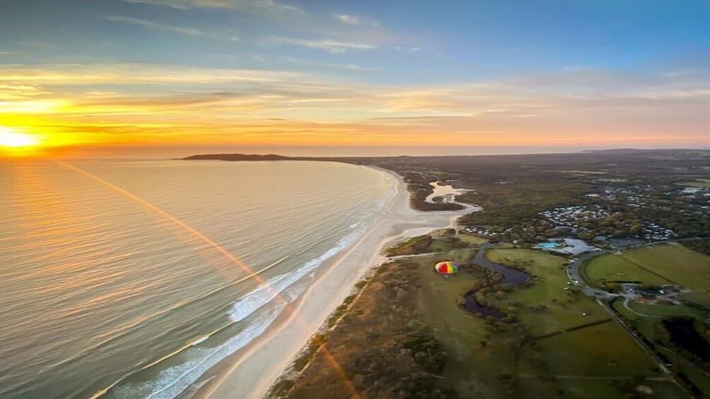 Byron Bay Sunrise Hot Air Balloon Flight with Breakfast