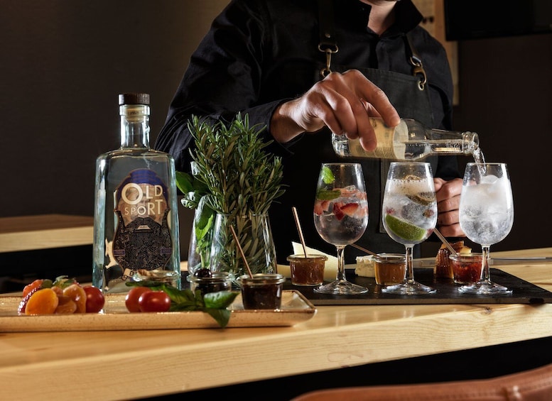 Athens: Mediterranean Gin Tasting Experience