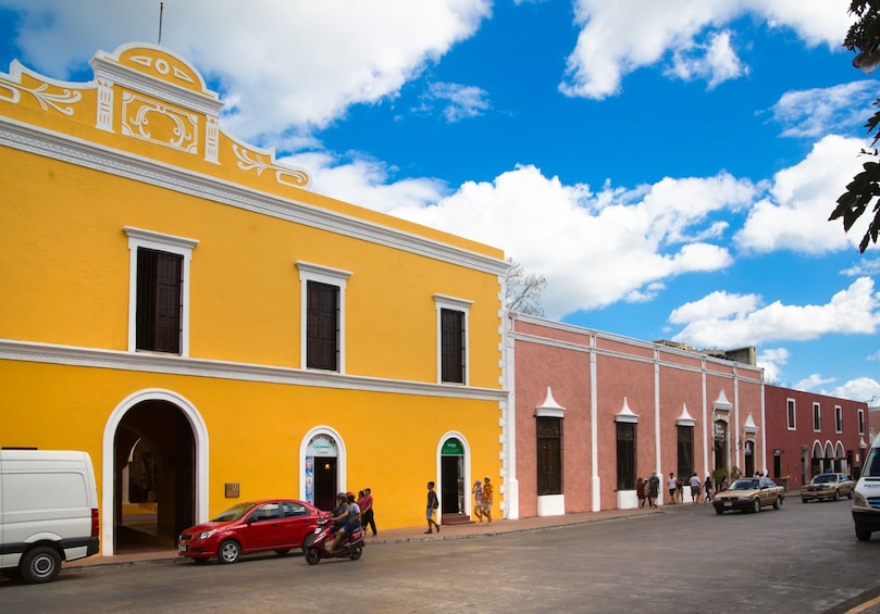 Chichen Itza, Cenote, Buffet Lunch, Tequila & Valladolid Tour