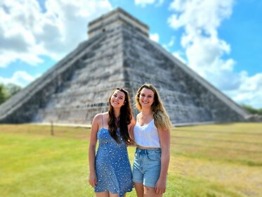 Visita a Chichén Itzá, Cenote, Almuerzo Buffet, Tequila y Valladolid