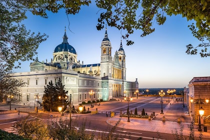 Madrid at Sunset Guided Tour with optional Flamenco Show & dinner