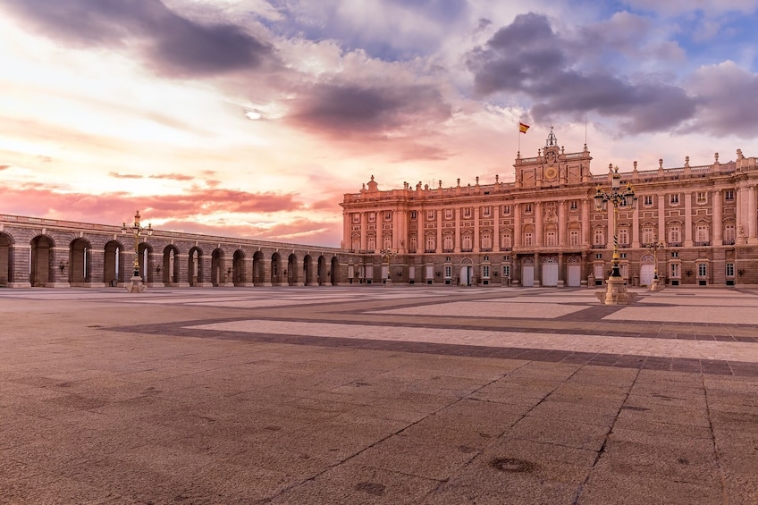 Guided Sunset City Tour with optional Flamenco Show & dinner