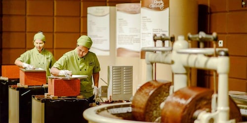 trips to orlando florida universal studios Orlando: Chocolate Kingdom Factory Adventure Tour